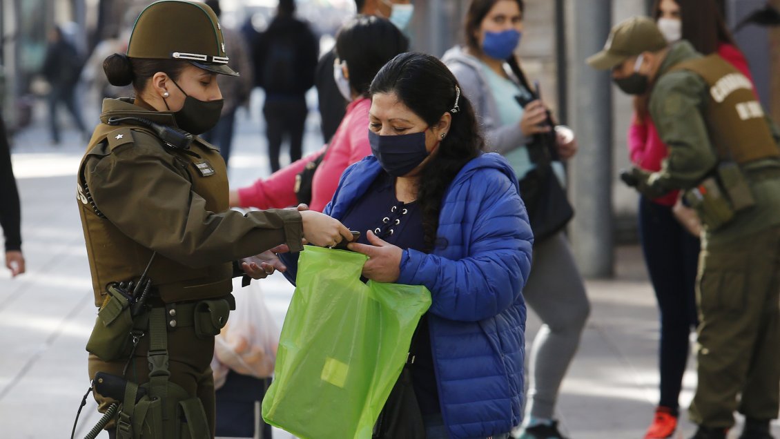 Ministro Paris pidió acelerar proyecto que endurece sanciones por quebrantar cuarentenas