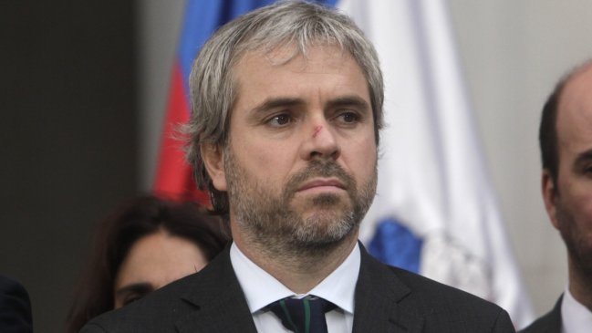 Blumel y presencia de 