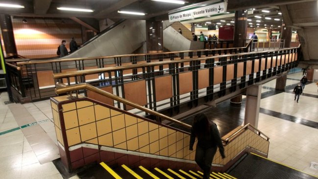 Fiscalía descartó torturas en Metro Baquedano y pidió sobreseer causa