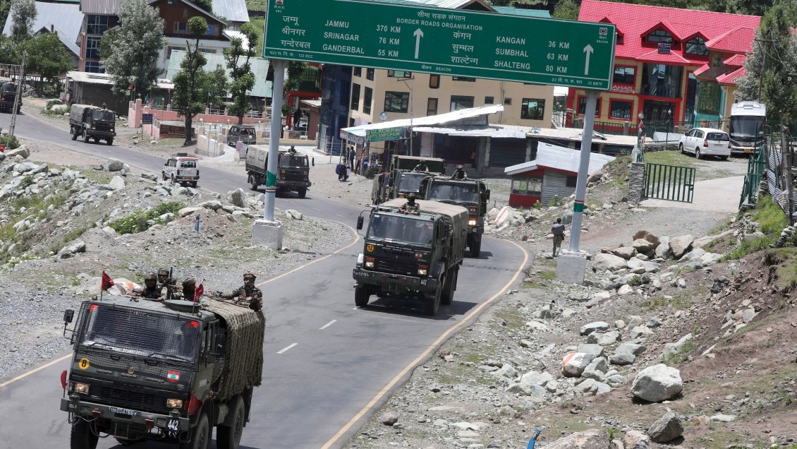Primer ministro indio llamó a la paz con China tras enfrentamiento fronterizo