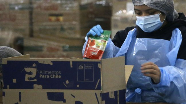 Balance: Ya se ha entregado el 90 por ciento de las cajas de alimentos en la Región Metropolitana