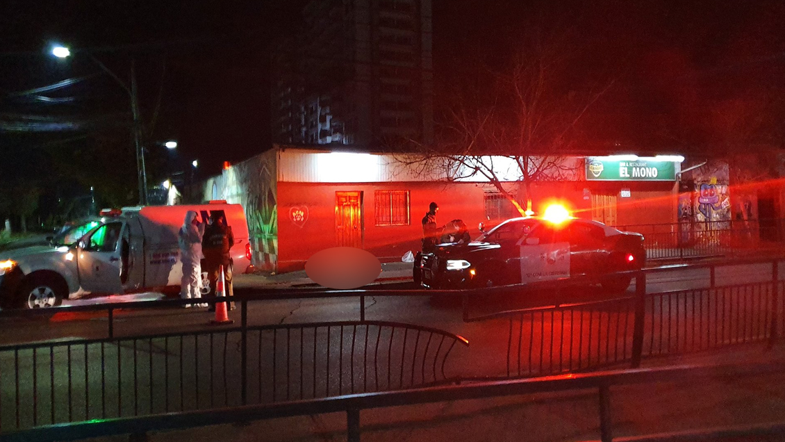 Detienen a una pareja acusada de matar a cuchilladas a un hombre en La Cisterna