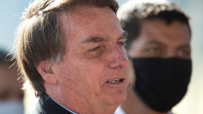 La Justicia ordena que Bolsonaro sea multado si no usa mascarilla