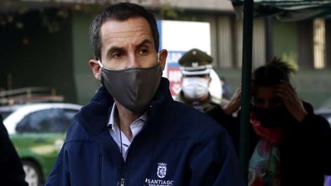 Alessandri solicitó que personas puedan pagar permiso de circulación sin la revisión técnica