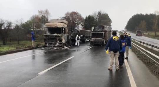 Gobierno se querellará por últimos ataques incendiarios a camiones en La Araucanía