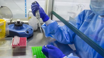 Epidemióloga: Baja en la positividad indica capacidad de testeo y no infectividad