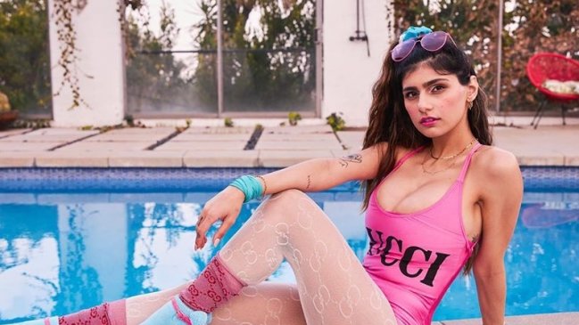 Fans del K-Pop se unieron a Mia Khalifa en guerra contra gigantes del porno