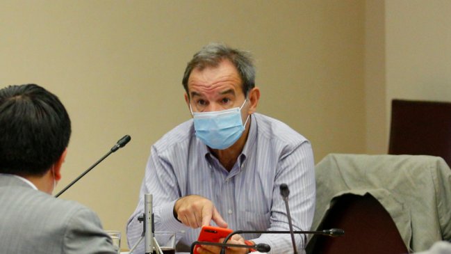 Senador Allamand se abre a posibilidad de que trabajadores retiren fondos de las AFP