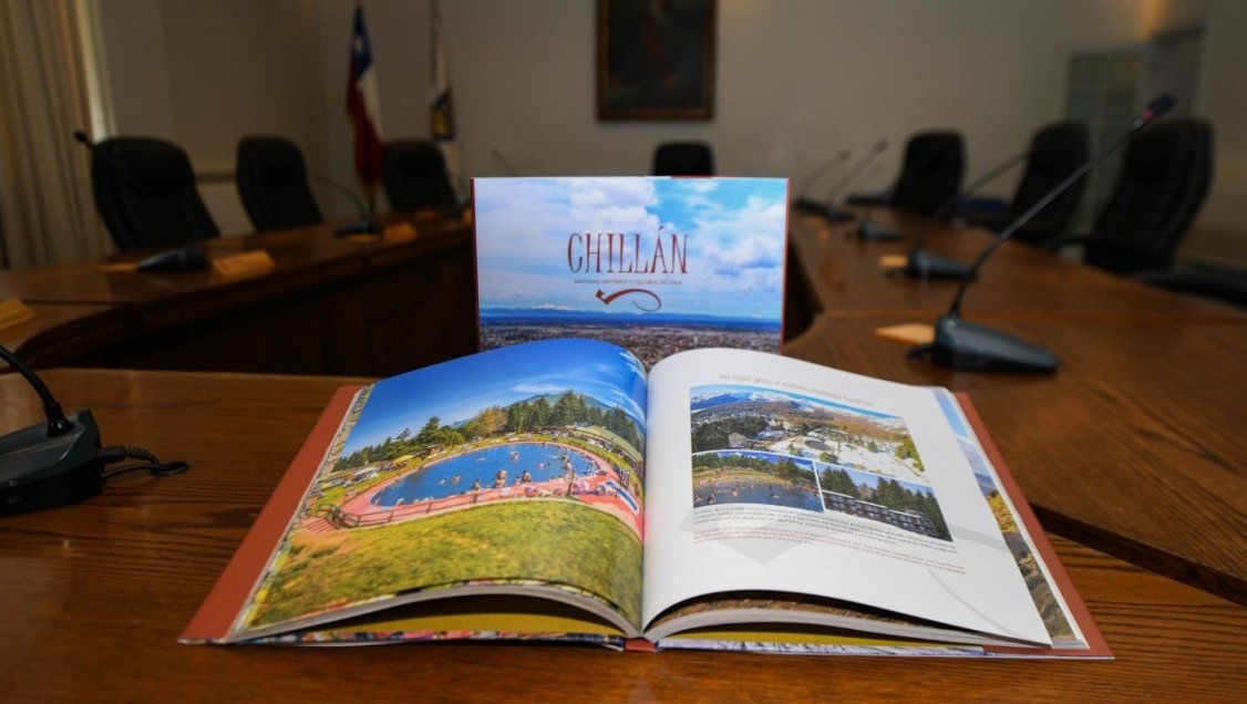 Presentan libro sobre la historia de Chillán por sus 440 años de existencia