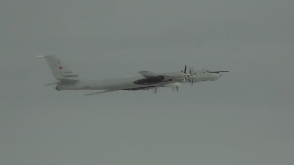 EEUU interceptó a cuatro aviones rusos cerca de Alaska