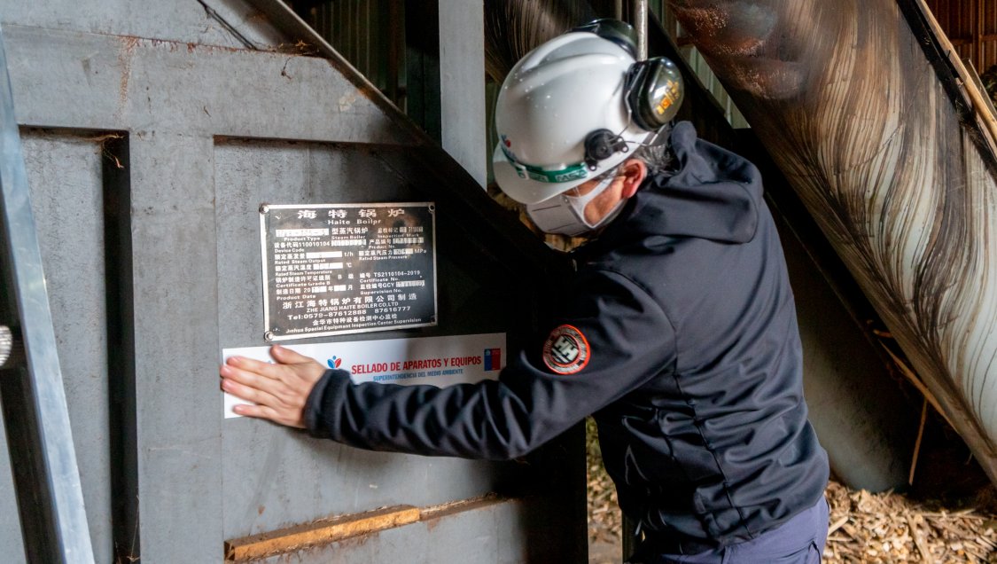 Paralizan uso de caldera industrial por infracciones a la normativa ambiental en Chillán Viejo