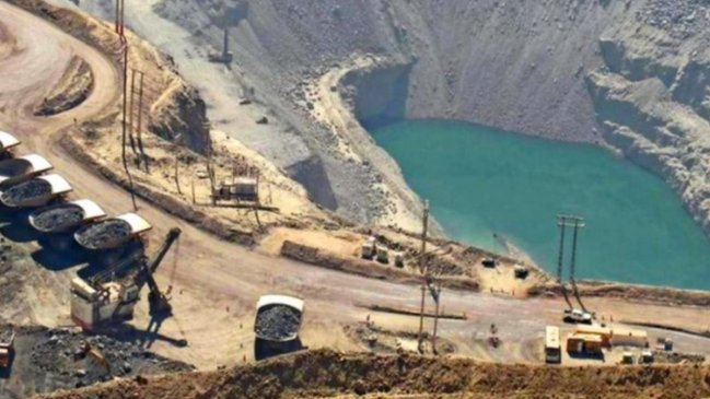 Minera Candelaria busca anular millonaria multa de la SMA