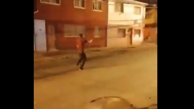 Barricadas y disparos marcaron la noche de este jueves en varios sectores de Valparaíso