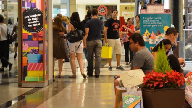 Alcalde brasileño abrirá el comercio 