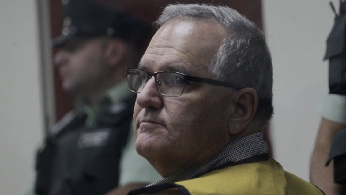 Defensa de John Cobin asegura que dio positivo a Covid-19