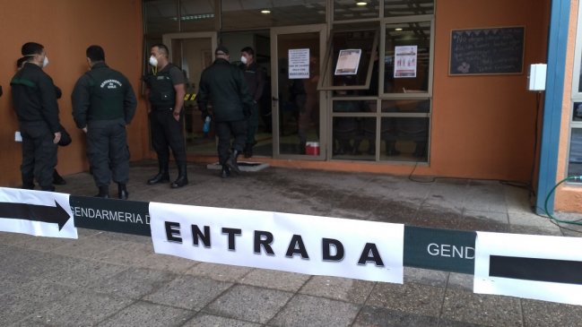 Tres gendarmes resultaron heridos tras violenta riña en cárcel Biobío