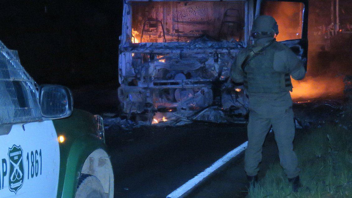 Intendente de La Araucanía compromete profundizar indagaciones de ataques incendiarios