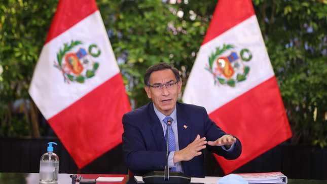 Presidente de Perú convoca a elecciones generales para 2021