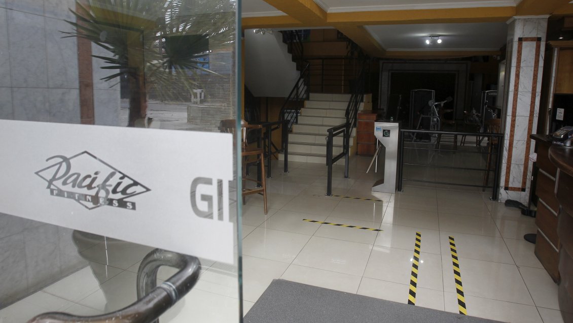 Autoridades clausuraron gimnasio que estaba en funcionamiento en Providencia