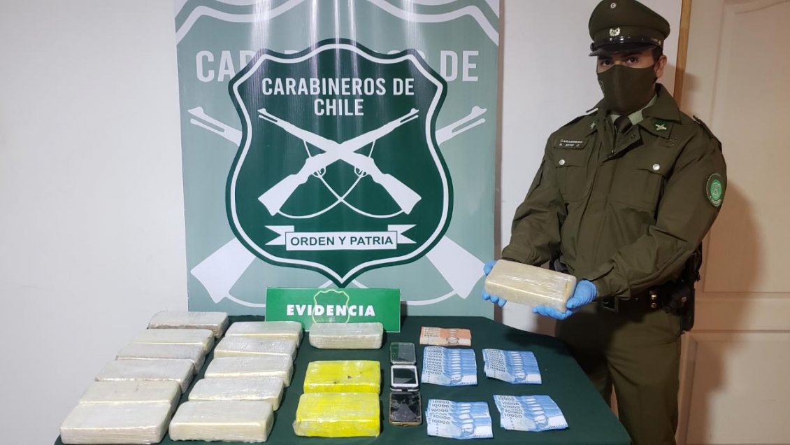 Carabineros introdujo un agente encubierto para desbaratar banda de narcotráfico en Arica