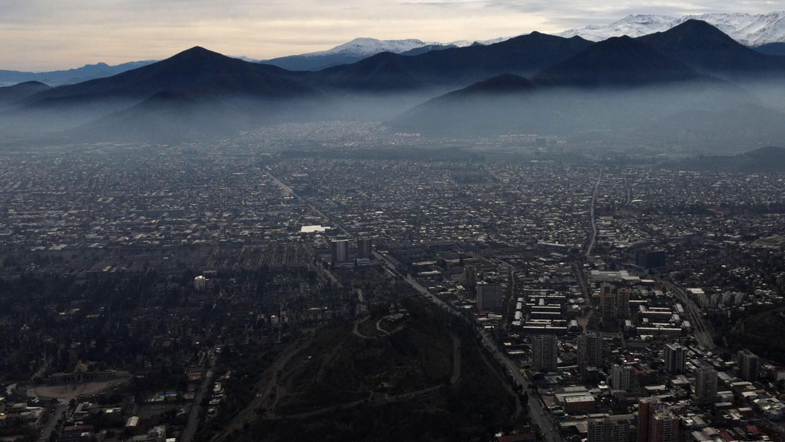 Intendencia decretó preemergencia ambiental para este martes en la Región Metropolitana