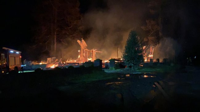 Formalizan a tres sospechosos de ataque incendiario: Dos quedan con arresto domiciliario