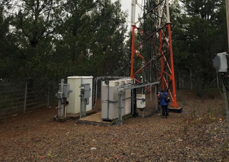 PDI investiga atentado incendiario a una antena de telefonía en Purén