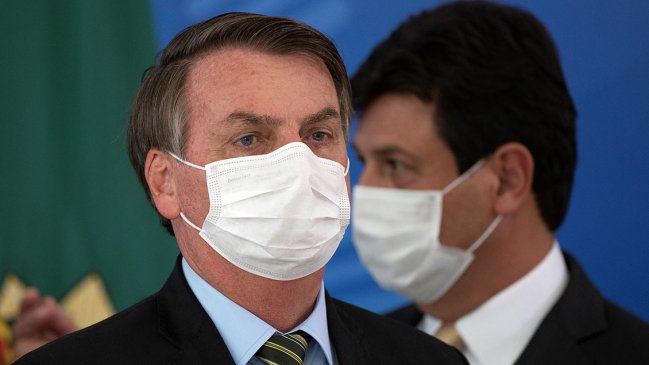 Dos ministros de Bolsonaro dieron positivo a coronavirus