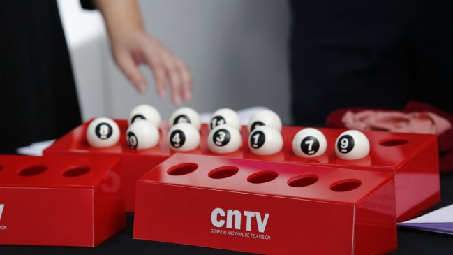Plebiscito: CNTV ya ofició a partidos y parlamentarios independientes las condiciones de la franja televisiva