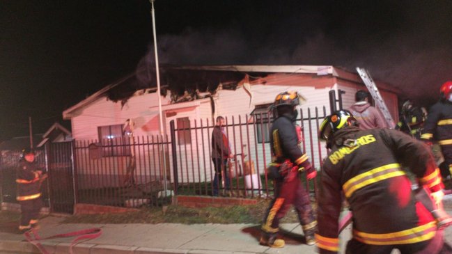 Mujer resultó con quemaduras en incendio de su vivienda en Punta Arenas