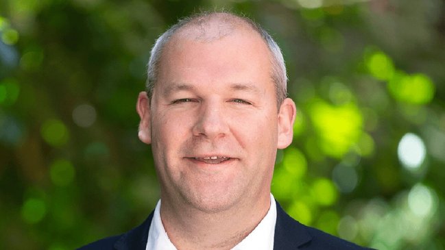 Renunció diputado neozelandés que acostumbraba mandar fotos porno a mujeres