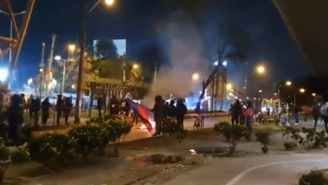 Protestas en varias regiones en contra de Martín Pradenas