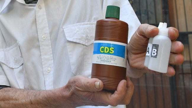 El polémico uso del dióxido de cloro en Bolivia para tratar el Covid-19