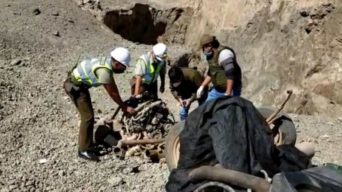 Delincuentes utilizaban pique minero abandonado para el desarme de vehículos en Antofagasta