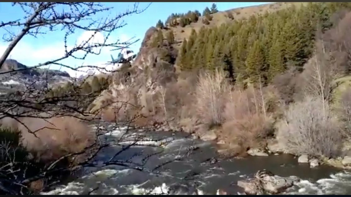 Patagonia: Madre e hija murieron al desbarrancar auto en el río Simpson