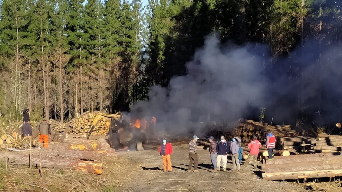 Ataque incendiario en Biobío, dos horas después de asumir el nuevo ministro del Interior