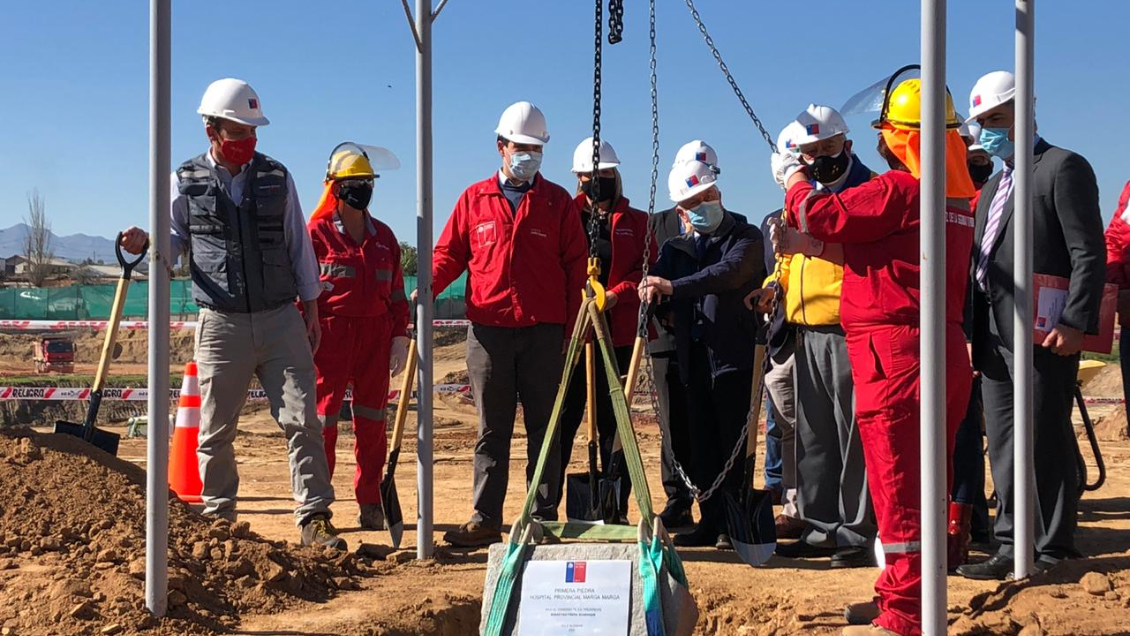 Ministro Paris puso primera piedra del Hospital Marga Marga, en Villa Alemana