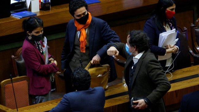 A ley el bono para la clase media y facilidades para el Ingreso Familiar de Emergencia