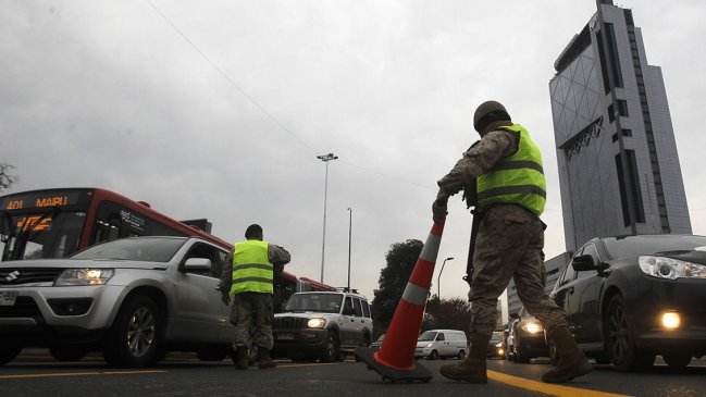 Cuarentenas: Minsal revisará este domingo situación de Santiago y Providencia