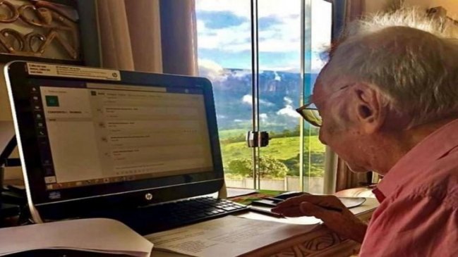 Tiene 92 años y estudia arquitectura online por el Covid-19: 