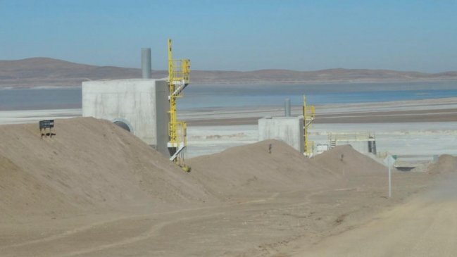 SMA formuló cargos contra Minera Escondida por triplicar extracción hídrica en Tilopozo