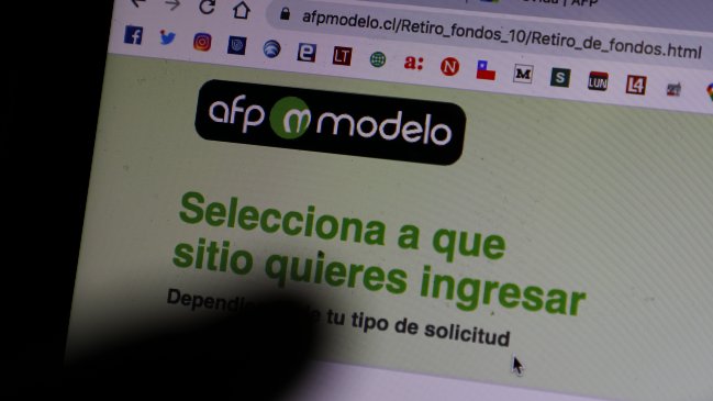 Superintendencia advirtió un día antes a AFP Modelo que no debía pedir foto del carnet