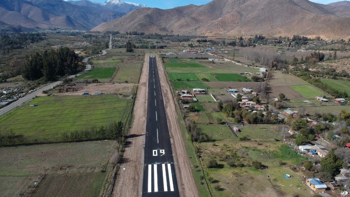 Fueron entregadas las obras de aeródromo de Salamanca