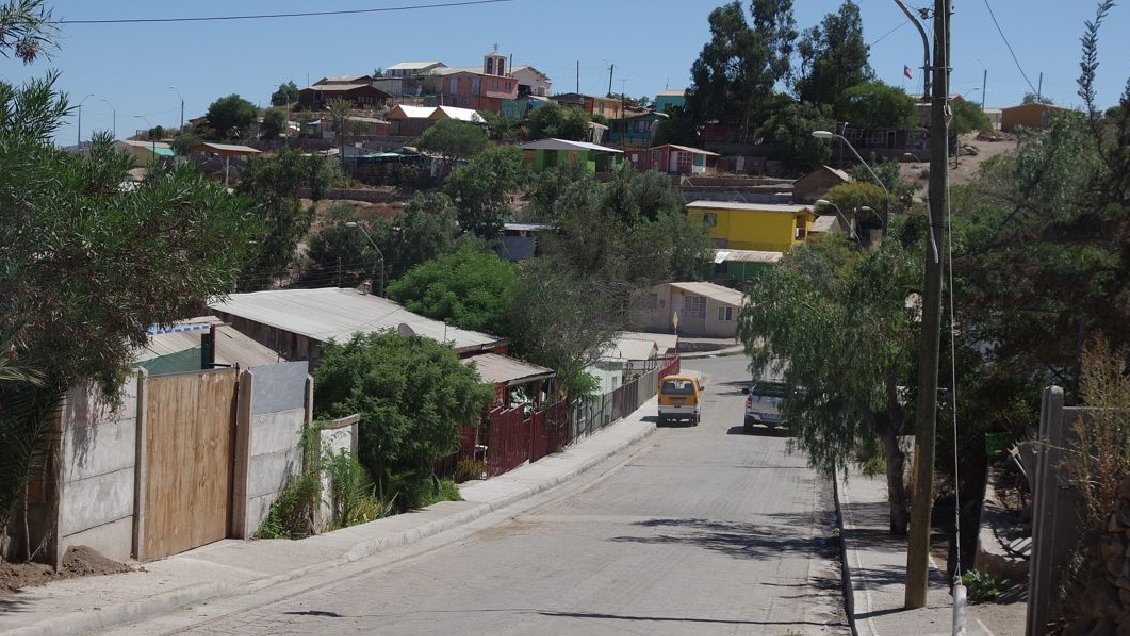 Sujeto con Covid-19 fue detenido tomando alcohol en una plaza de La Higuera