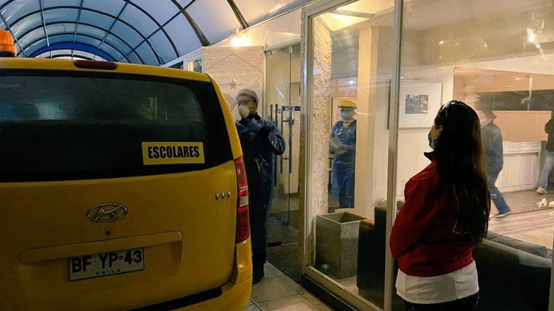 Furgones escolares han trasladado 450 personas a residencias sanitarias en Ñuble