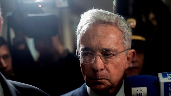 Corte Suprema de Colombia decretó arresto domiciliario contra ex presidente Álvaro Uribe
