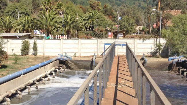 Vecinos celebran cargos contra planta de aguas servidas en Llico