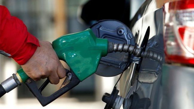 Bencinas cumplen 22 semanas con bajas en sus precios