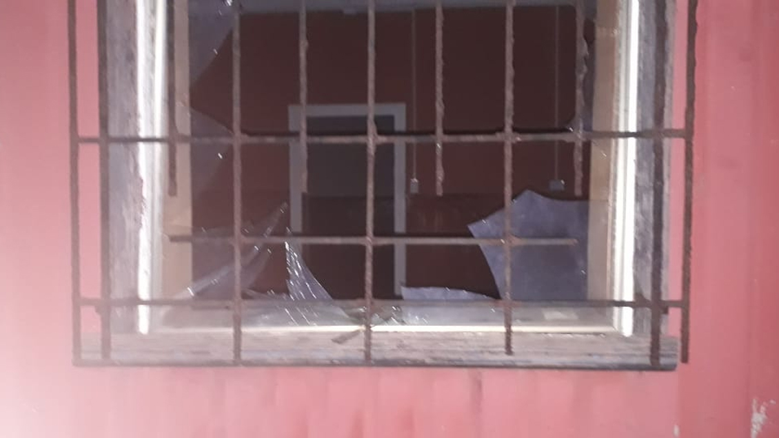 Atacan a pedradas la municipalidad de Tirúa un día después del desalojo de toma