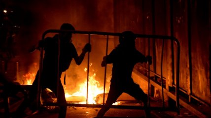   Líbano: Intentan entrar al Parlamento en segunda jornada de protestas tras la explosión 